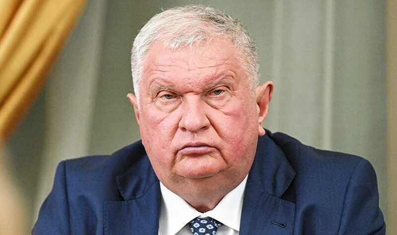 Глава «Роснефти» и его VIP-гости: с кем Игорь Сечин отдыхает в элитных ресторанах на фоне краха госкомпании