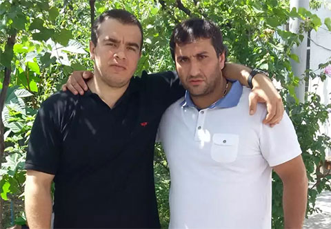 Слева вор в законе Ахмед Домбаев (Ахмед Шалинский) и Рачо htidzeiqtidqekmp